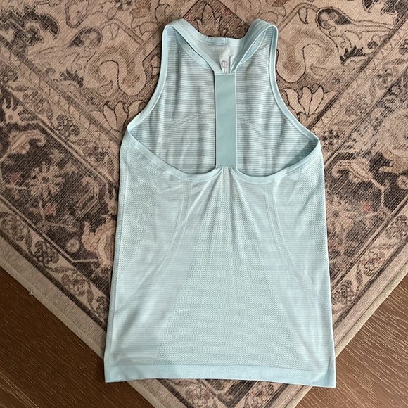 Lululemon Light Blue Swiftly Tech Tank - Picture 4 of 6